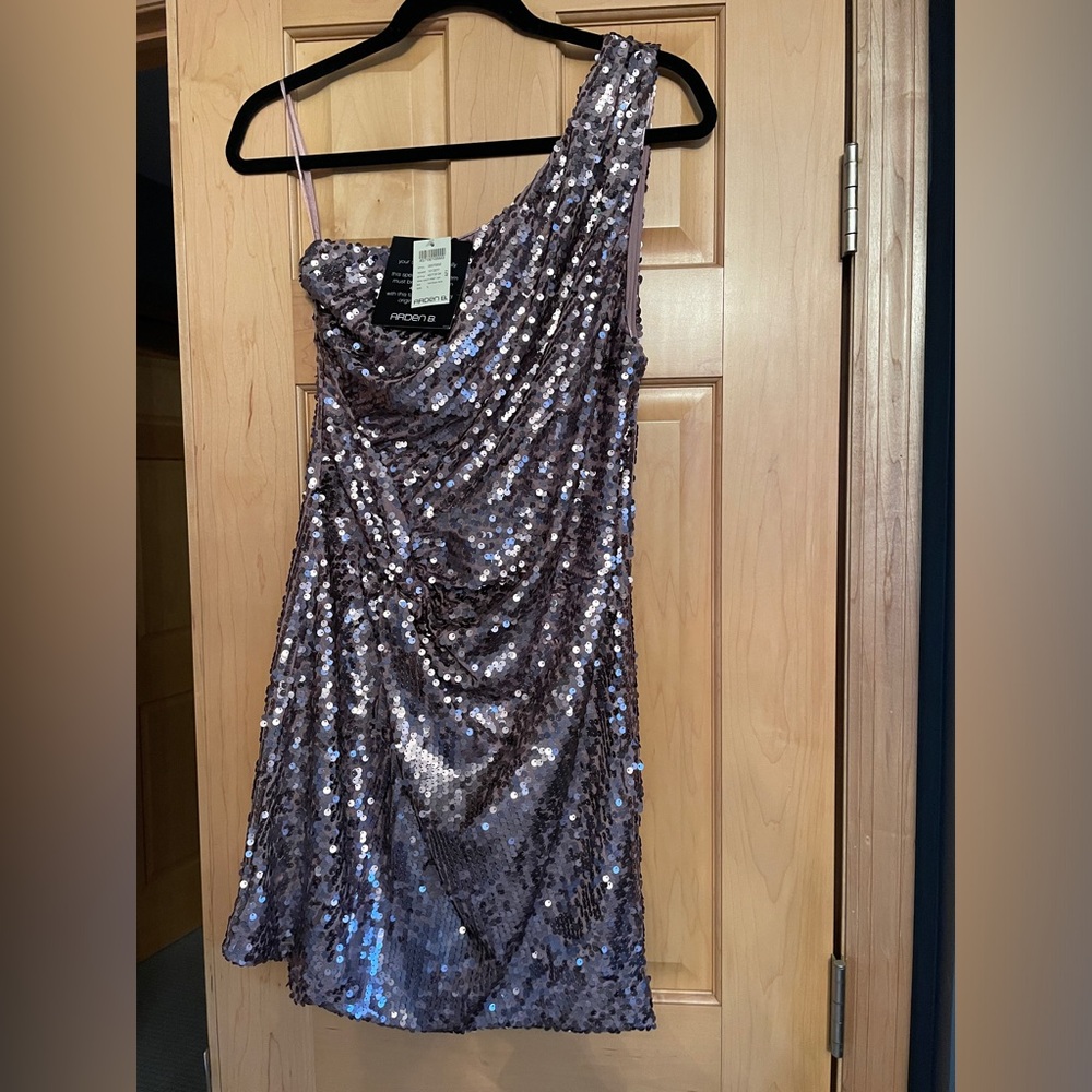 Arden b sequin dress.  New with tags size l